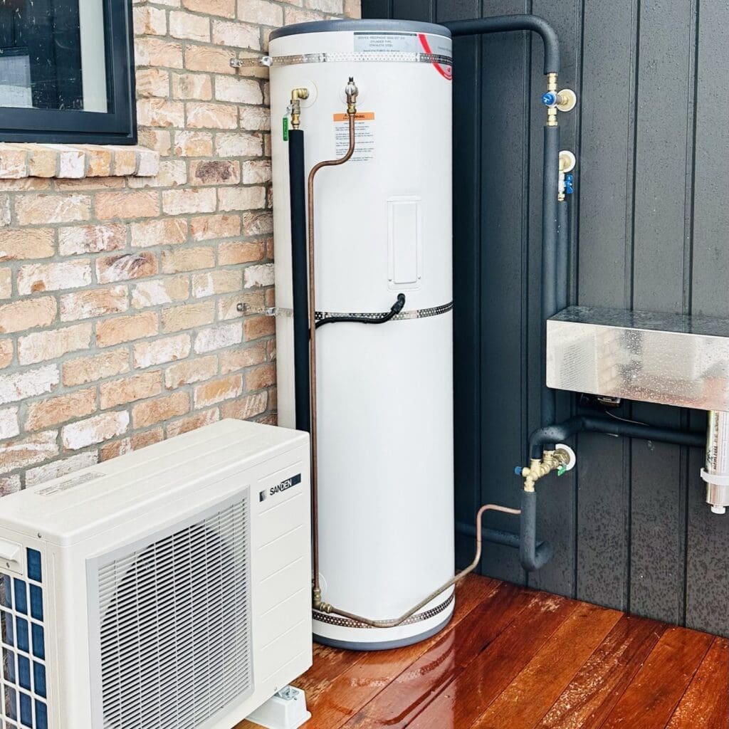 rheem ecoplus heat pump hot water cylinder - super efficient hot water heating