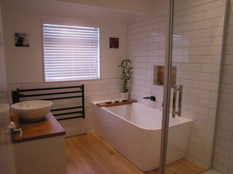 What are the different types of underfloor heating?